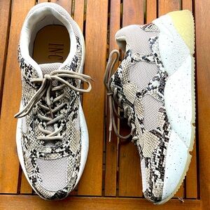 Women’s INC Bubble Sneakers